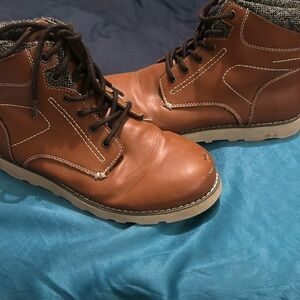 Size 5 youth brown boots only worn a few times